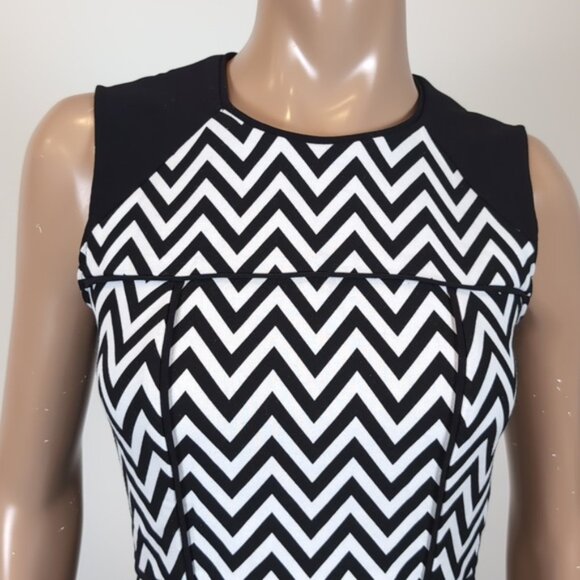 H&M Chevron Print Sleeveless Peplum Top Ponte Fitted Stretch Black White Party - Picture 3 of 11